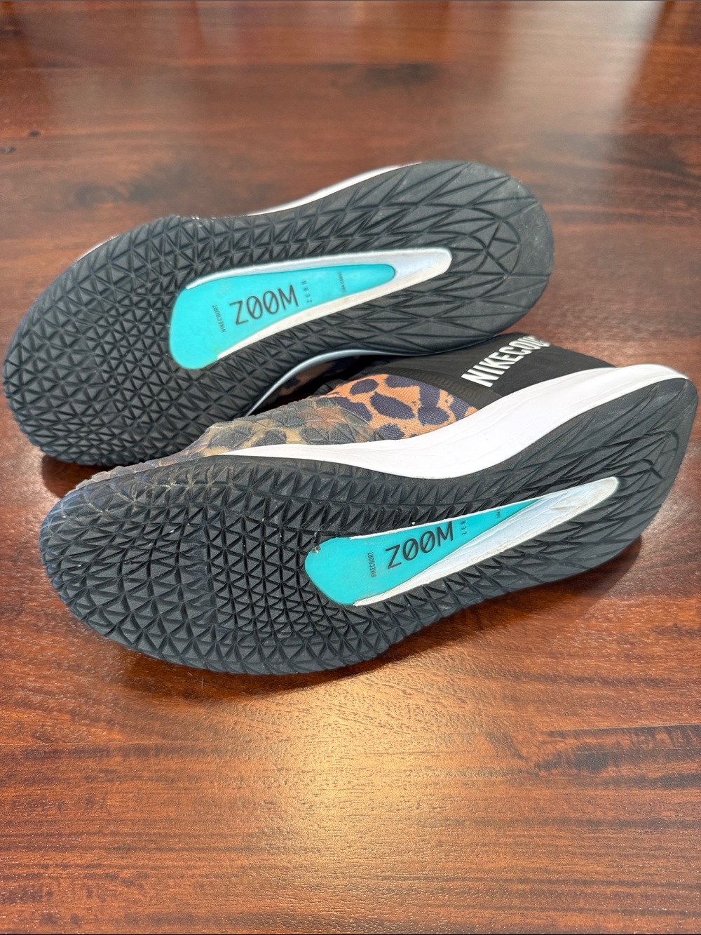 NIKE ZOOM ZERO COURT cheetah print sneakers - Picture 7 of 7